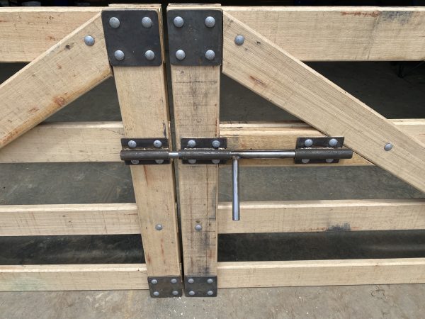 Built Gate Custom Built Gates | Rustic World Timbers